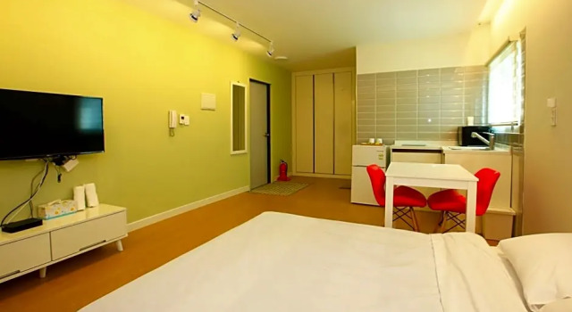 Двухместный номер Standard с балконом и с видом на море Jeju Jimian Pension