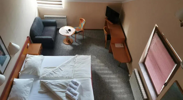 Трёхместный номер Standard Hotel Delminium