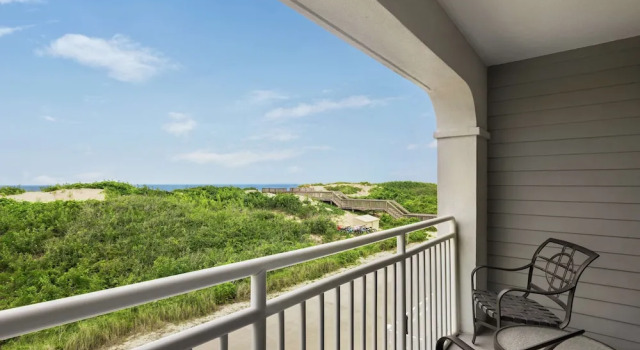 Четырёхместный номер Standard с красивым видом из окна Hampton Inn & Suites Outer Banks/Corolla