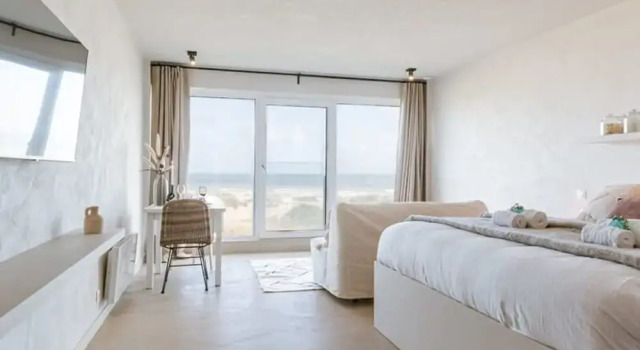 Modern Studio With Magnificent Seaview, Prenota Appartamento Koksijde 