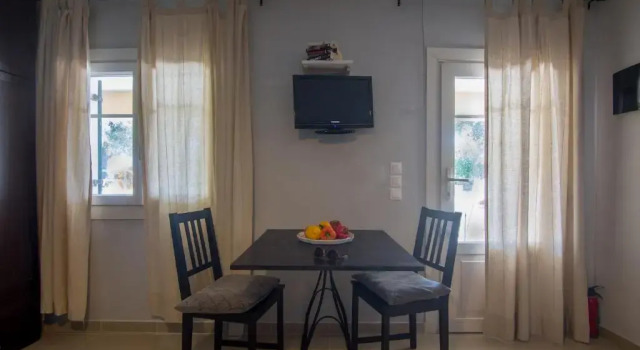 Villa Elaia Suites & Apartments No.4, Book Apartment Gaios Paxoi