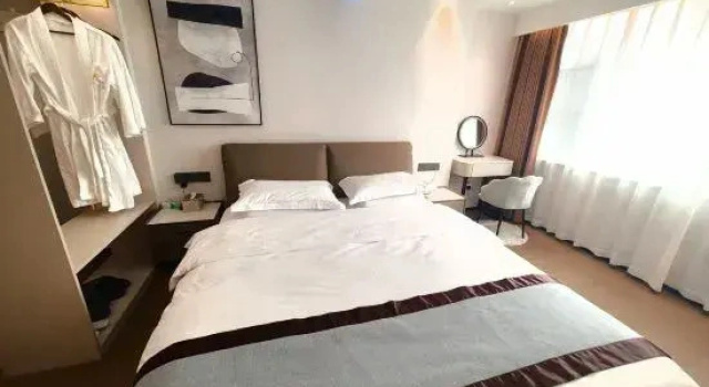 Люкс Kaiyue Business Hostel