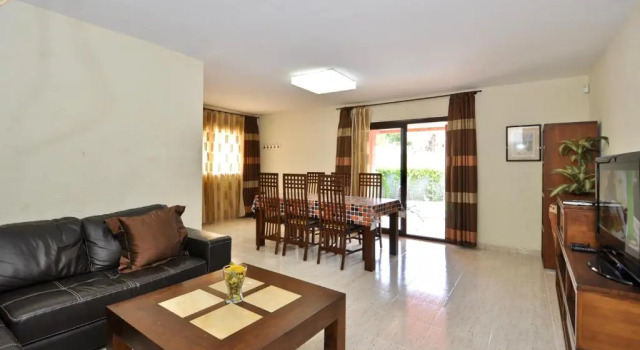 Villa  Europa C061, Varaa Villa Hotellit Costa Brava uima-altaalla, Uima-allas