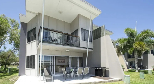 Magnetic Docks Townhouse 9, Book Hotel 4-stjernede hoteller i Magnetic Island, 4*