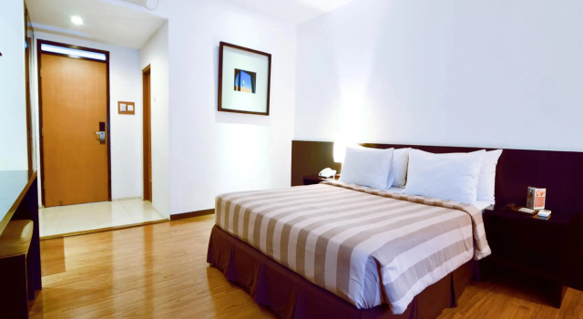 Двухместный номер Deluxe Gumilang Regency Hotel By Gumilang Hospitality