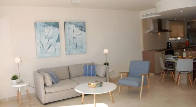 C6 Espectacular y moderno apartamento en primera línea - Estepona - Sinfonia del Mar