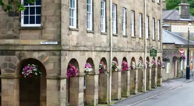 No 6 The Square Tearooms & Accommodation