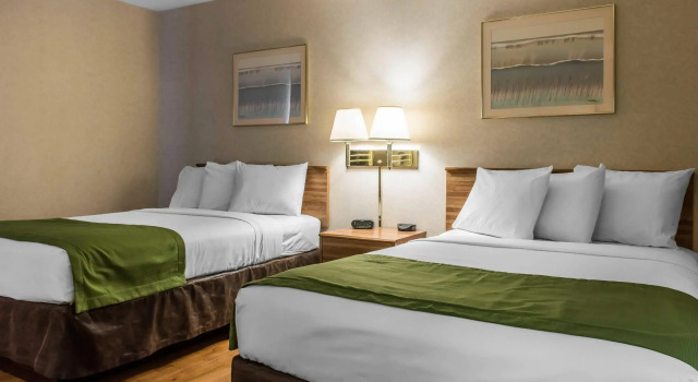 Четырёхместный номер Standard Quality Inn Wilkes-Barre near Arena
