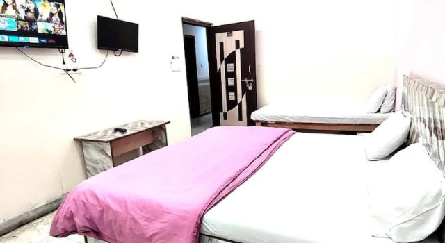 Номер Classic Radha Krishna Guest House
