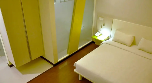 Двухместный номер Deluxe Everbright Ambon Hotel