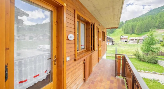 Апартаменты Leveron Apartments