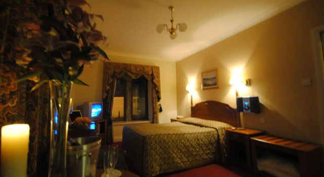 Abbey Lodge, Book Bed and Breakfast Hotels in Kerry with Parking, Parking