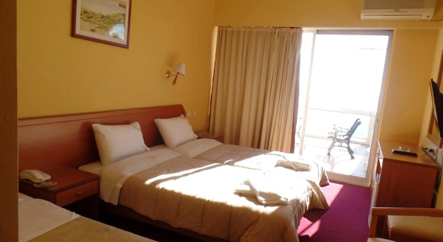 Cavo D'Oro Hotel