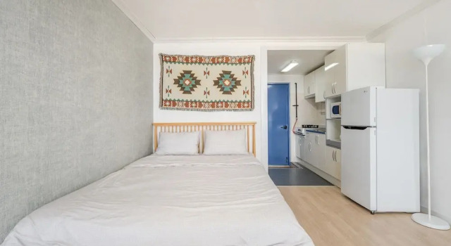 Goseong Napoli House Pension, Boek Pension Hotels in Gangwon-Do met parkeren, Parkeren