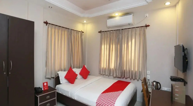 B S Guest House by OYO Rooms, Prenota Affittacamere Calcutta 