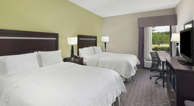 Четырёхместный номер Standard Spark by Hilton Atlanta Kennesaw Town Center
