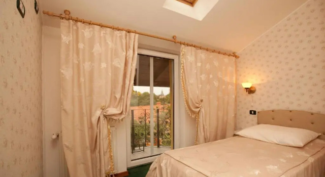 Standardowy jednoosobowy pokój i balkonem Pension Dinu Residence
