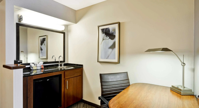 Двухместный номер High Floor Hyatt Place Minneapolis Airport South