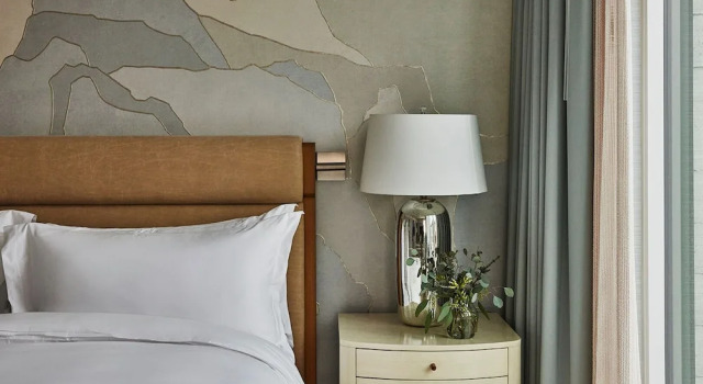 Номер Standard с балконом Goldener Hirsch, Auberge Collection