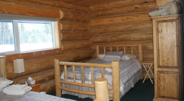 Cougar Mountain Lodge and Resort Cabin Rentals, Buchen Sie Bed & Breakfast Valemount 