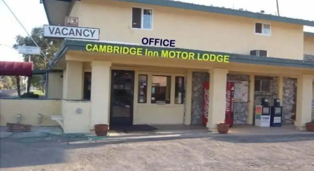 Cambridge Inn Motor Lodge