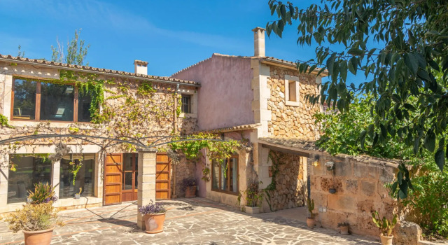 SON ARBOÇ GRAN - Villa with private pool and free WiFi, Book Villa Algaida Majorca