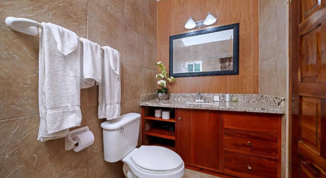 Коттедж Beach House Condos, Negril