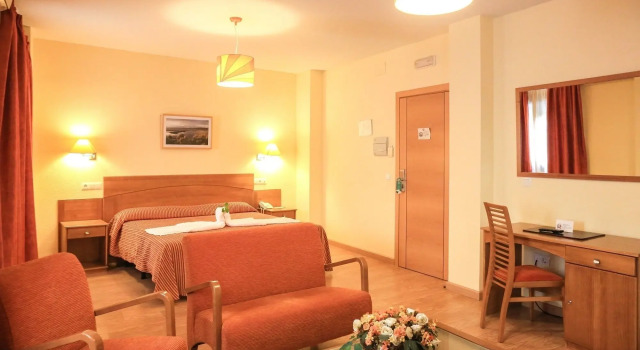 Hotel Las Tablas, Забронировать Отель Даймьель Ciudad Real Province