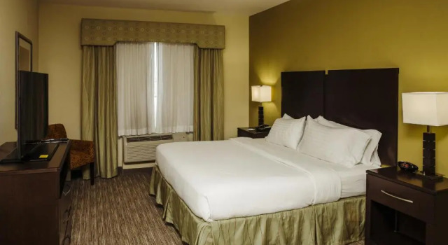 Номер Standard Holiday Inn Express Hotel & Suites Waller by IHG