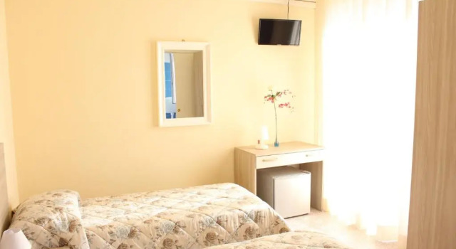 Двухместный номер Standard с балконом и с частичным видом на море Hotel Luca