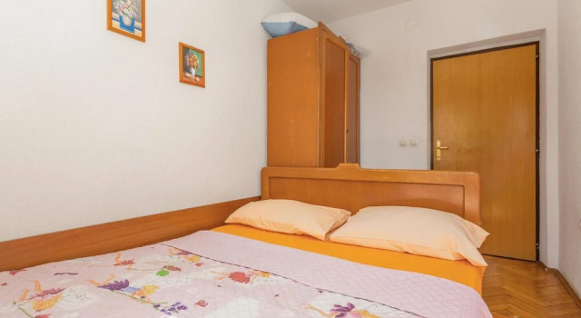 Stunning Apartment in Krk With 3 Bedrooms and Wifi, Забронировать Апартаменты/квартира Отели Крка с парковкой, рядом с Krk Harbour, Парковка