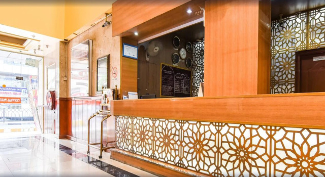 Отель Oyo 184 Central Paris Hotel