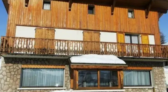 Chalet Minou, Забронировать Шале Виллы Овернь-Рона-Альпы, Вилла