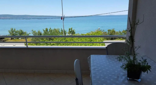 Студия с балконом и с красивым видом из окна Marin Apartments