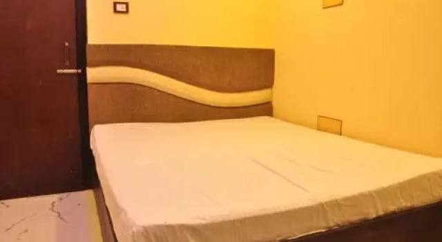 hotel golden inn