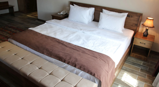 El Nazar Stone Suite