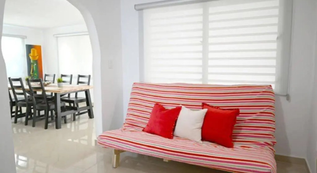NEW Remodeled pool house 2 minutes from beach, Rezerwuj Hotel Loíza San Juan