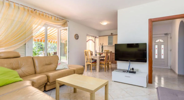 Apartment Silva Fažana/Peroj, Reserva ahora Apartamento Hoteles en Peroj con piscina, Piscina