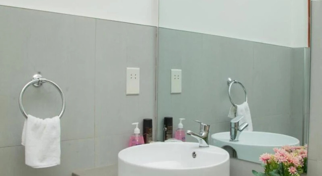 Апартаменты Luxury Cozy Kampala Apartment With 2 Bedrooms