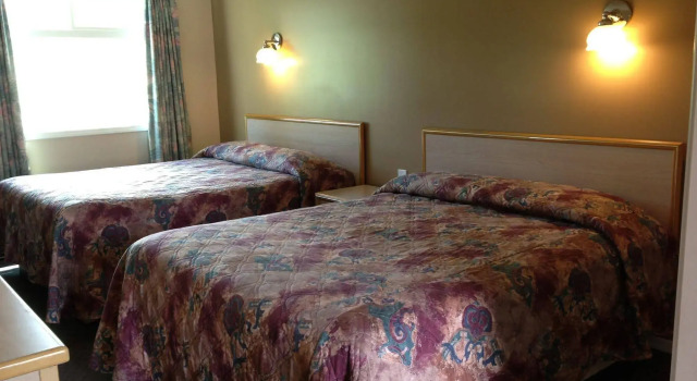 Riders Inn, Buchen Sie Gasthaus Günstige Hotels in British Columbia