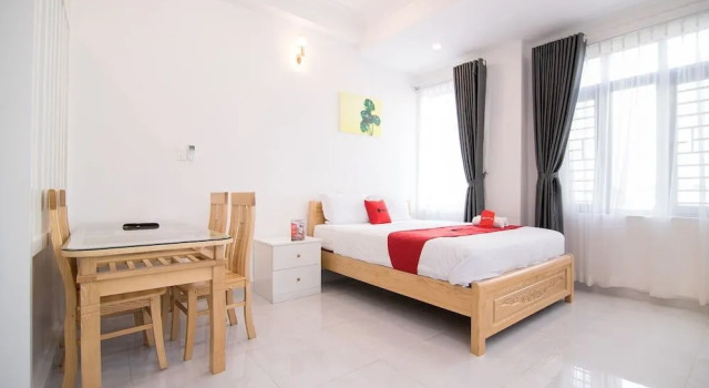 RedDoorz Plus Near Gia Dinh Park, Забронировать Отель Отели Хошимина 3 звезды, рядом с Торговый центр Tax, 3*