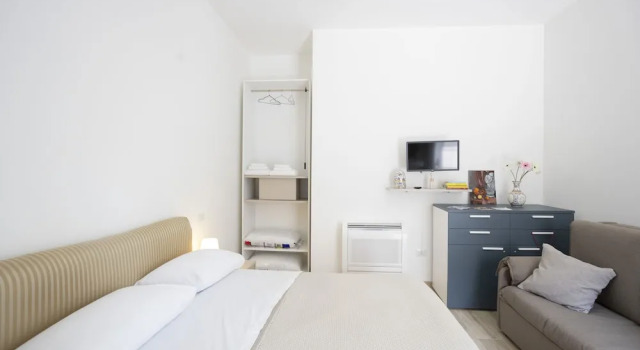 MA RI Apartments