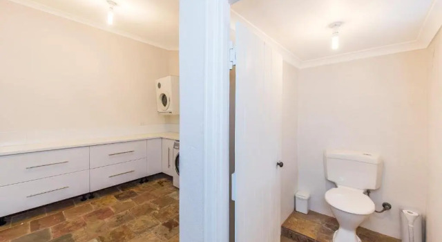 Коттедж с 3 комнатами Leisurely Manor - spacious three bedroom home in Fremantle