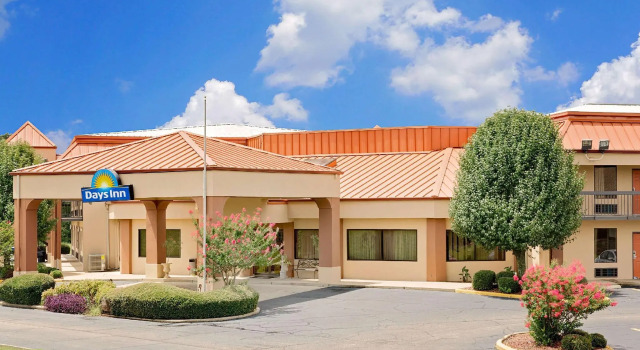 Четырёхместный номер Standard Days Inn by Wyndham Columbus