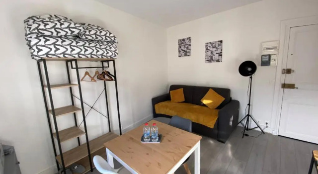 ENGHIEN-LES-BAINS : studio au coeur du centre ville, Varaa Huoneisto  