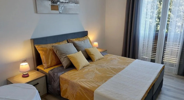 Room Violeta