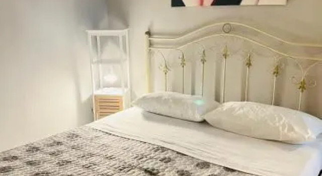 Flat 60M² 1 Bedroom 1 Bathroom - Naples, Забронировать Отель Неаполь Кампания, рядом с Церковь Пио Монте делла Мизерикордия