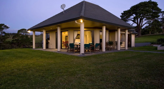 Okura River Estate Getaway, Забронировать Отель Норт-Окленд регион Окленд