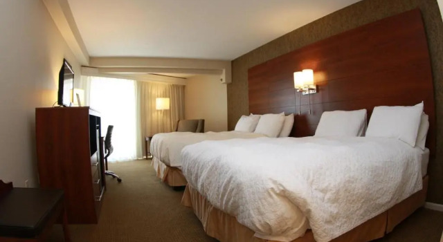 Четырёхместный номер Standard Budget Host Inn & Suites