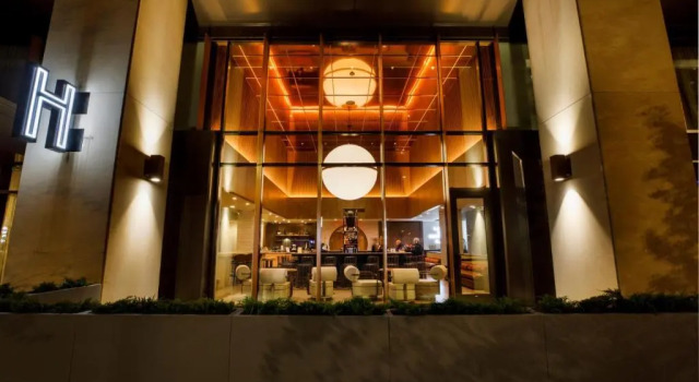 Hotel Indy, Indianapolis, a Tribute Portfolio Hotel, Забронировать Отель Отели Индианаполиса с парковкой, рядом с Музей американских индейцев и западного искусства Эйтелджорг, Парковка